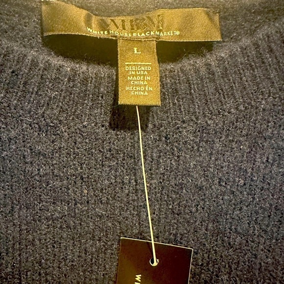 NWT WHBM Navy Blue Ruched Sleeve Sweater Top- Large - Picture 3 of 5